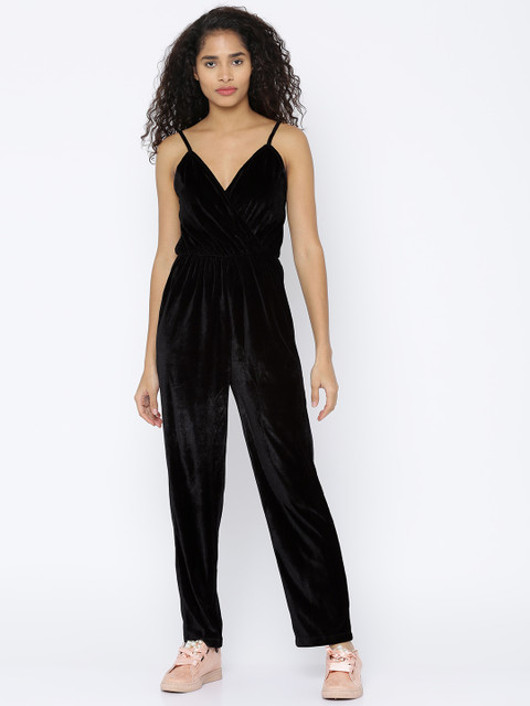 

Besiva Black Solid Basic Jumpsuit