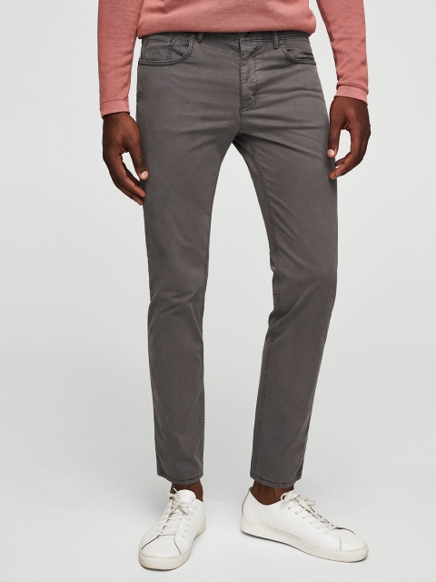 

MANGO MAN Men Charcoal Grey Regular Fit Solid Regular Trousers