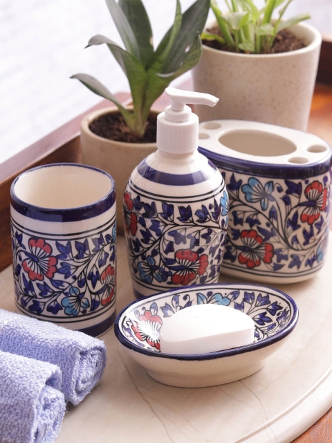 

VarEesha Set Of 3 Blue Printed Ceramic Bath Accessories