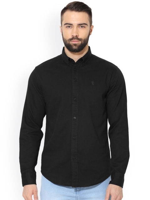 

Red Tape Men Black Comfort Regular Fit Solid Casual Shirt