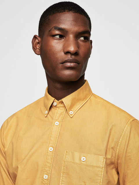 

MANGO MAN Men Mustard Yellow Regular Fit Solid Casual Shirt