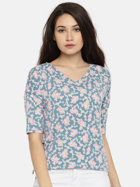 

Park Avenue Women Blue Printed V-Neck Top