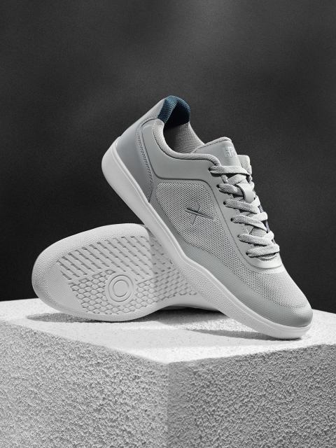 

HRX by Hrithik Roshan Men Grey Pro Sneakers