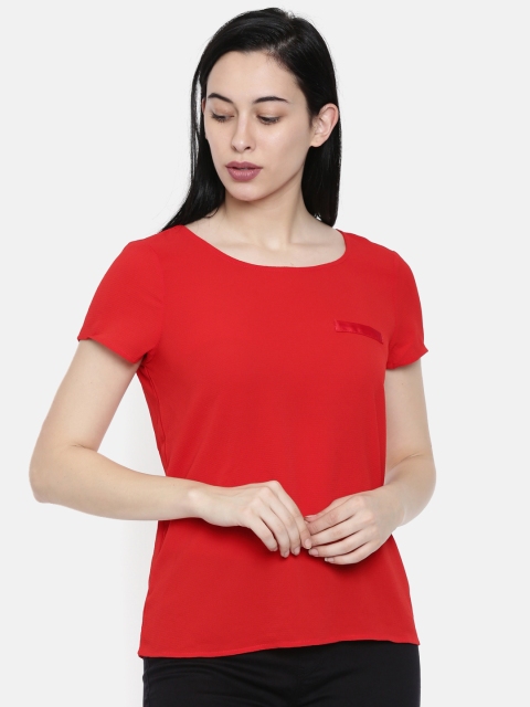 

Vero Moda Women Red Solid Boxy Top