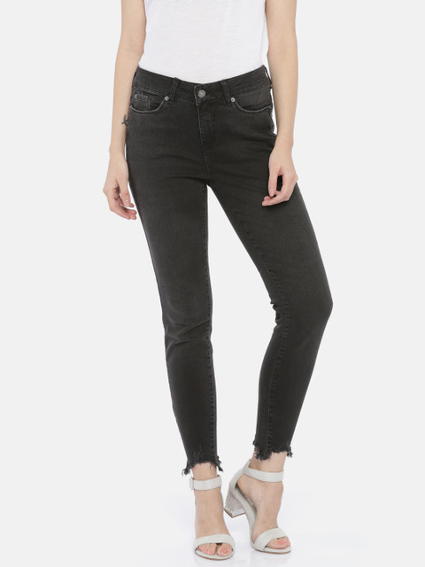 

Vero Moda Women Black Slim Fit Mid-Rise Clean Look Stretchable Jeans