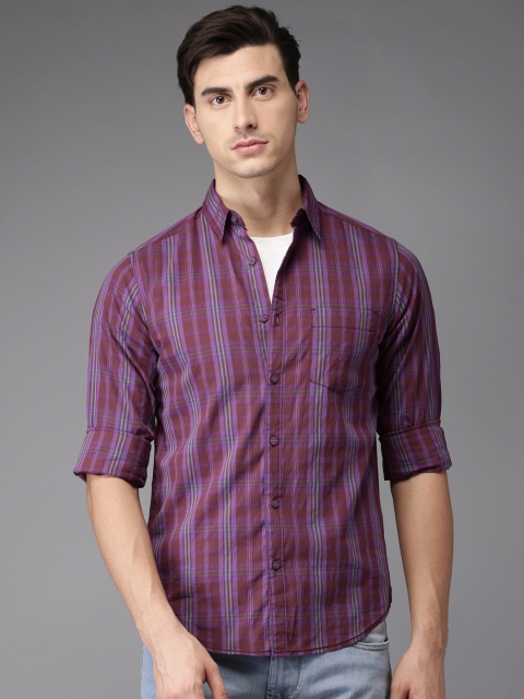 

Moda Rapido Men Purple & Maroon Regular Fit Checked Casual Shirt