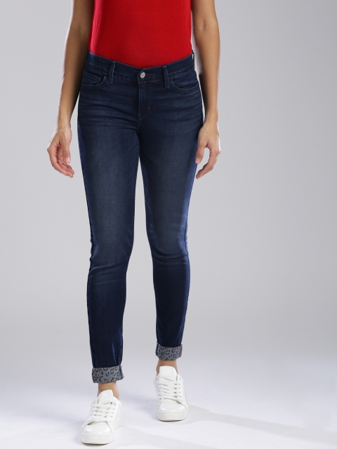 

Levis Women Blue Skinny Fit Mid-Rise Clean Look Stretchable Jeans
