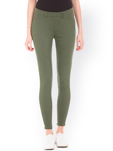 

U.S. Polo Assn. Women Women Green Regular Fit Solid Leggings