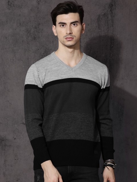 

Roadster Men Charcoal Grey & Black Colourblocked Pullover
