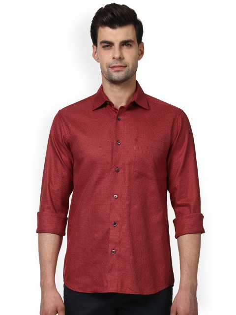 

ColorPlus Men Maroon Tailored Fit Self Design Casual Shirt