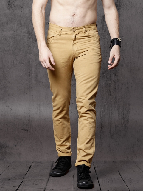 

Roadster Men Khaki Regular Fit Solid Chinos
