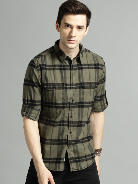 

Roadster Men Olive Green and Black Regular Fit Checked Casual Shirt