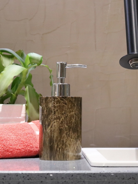 

Shresmo Brown Printed Liquid Soap Dispenser