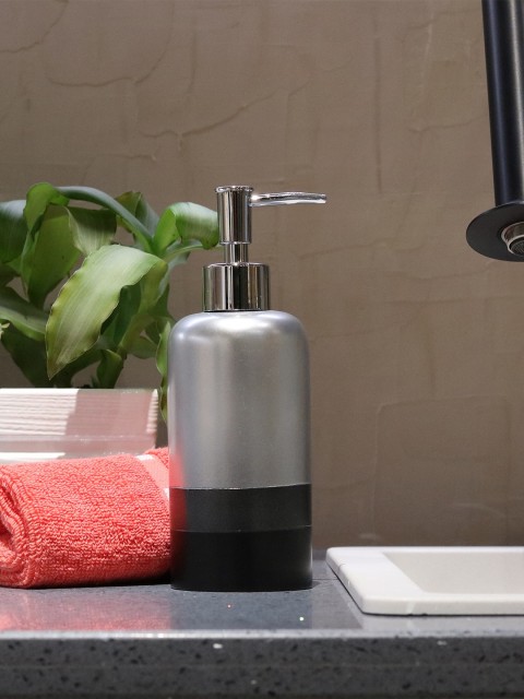

Shresmo Grey & Black Colourblocked Liquid Soap Dispenser