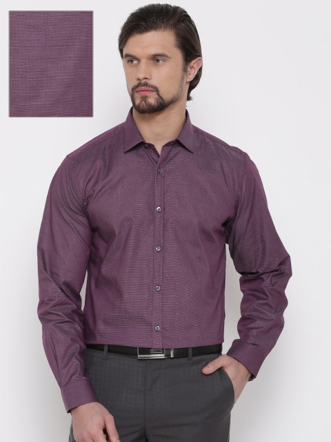 

Van Heusen Men Purple Custom Regular Fit Self Design Casual Shirt