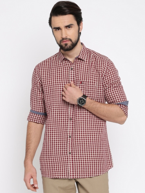 

British Club Men Maroon & Beige Slim Fit Checked Casual Shirt