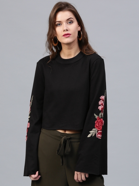 

SASSAFRAS Women Black Solid Crop Top