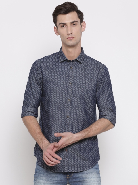 

Arrow Blue Jean Co. Men Blue & Grey Slim Fit Self Design Casual Shirt