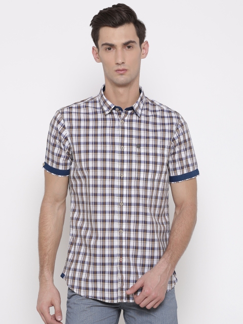 

Arrow Blue Jean Co. Men Off-White & Brown Slim Fit Checked Casual Shirt