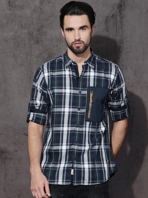 

Roadster Men Navy & White Regular Fit Checked Street Casual Shirt, Navy blue