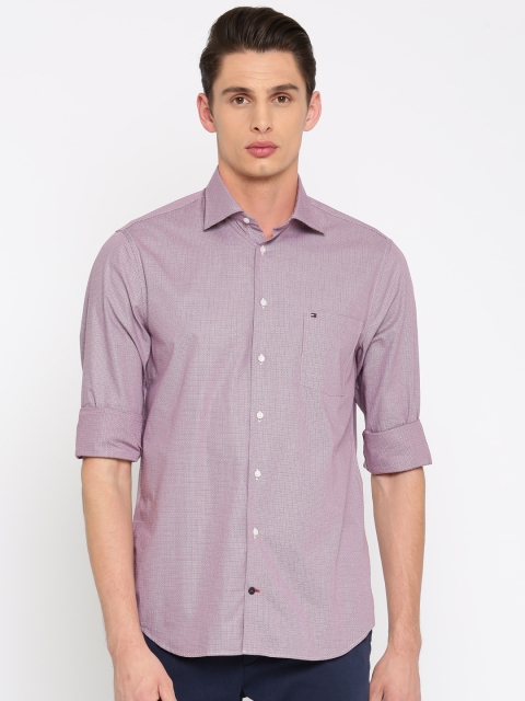 

Tommy Hilfiger Men Maroon Tailored Fit Self Design Casual Shirt