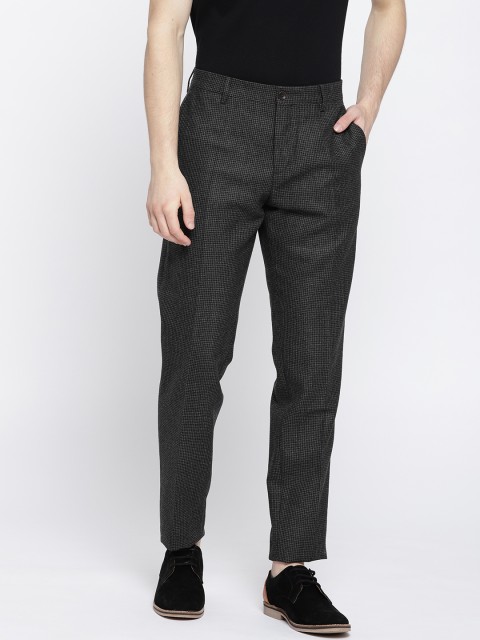 

Tommy Hilfiger Men Blue Smart Slim Fit Checked Regular Trousers