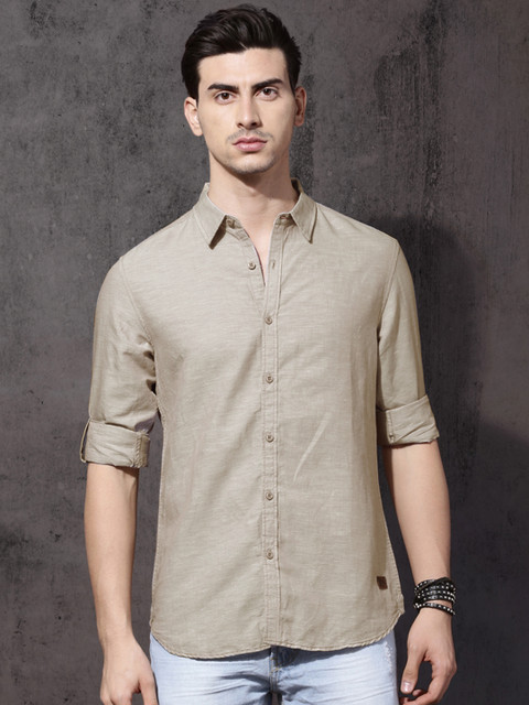 

Roadster Men Beige Regular Fit Solid Casual Shirt