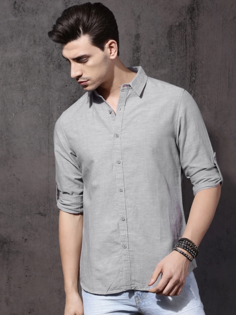 

Roadster Men Grey Regular Fit Solid Casual Shirt