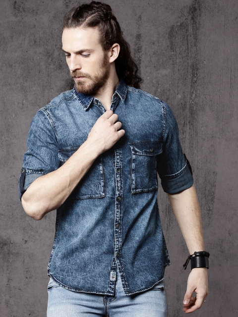 

Roadster Men Blue Chambray Regular Fit Faded Denim Utility Casual Shirt