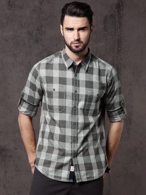 

Roadster Men Grey & Brown Regular Fit Slub Checked Casual Shirt