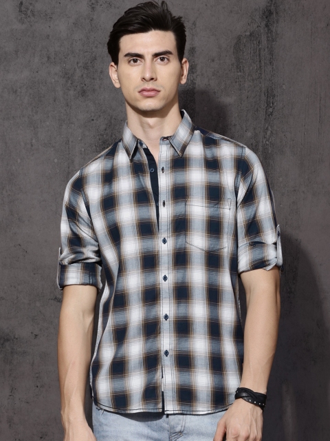 

Roadster Men Navy & White Regular Fit Checked Casual Shirt, Navy blue