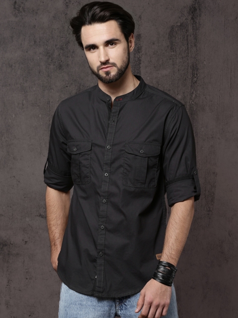 

Roadster Men Black Regular Fit Solid Mandarin Collar Casual Shirt