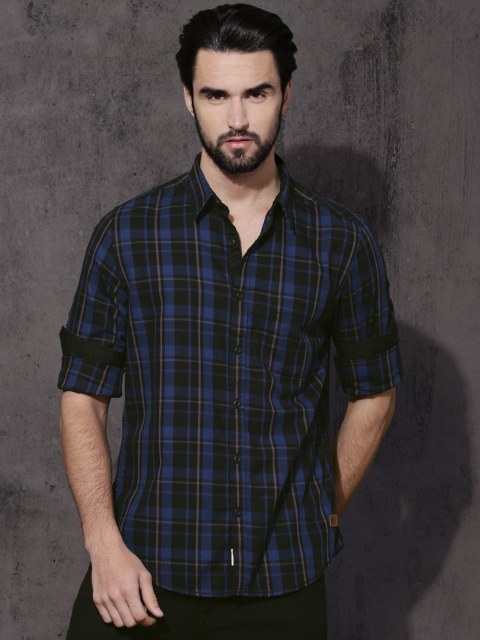 

Roadster Men Blue & Black Checked Casual Shirt
