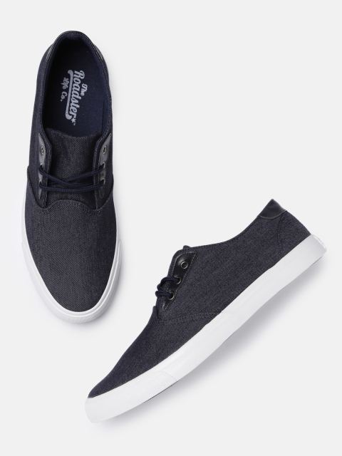 

Roadster Men Navy Blue Sneakers
