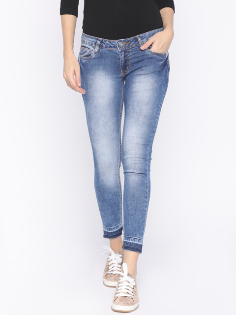 

People Women Blue Skinny Fit Mid-Rise Clean Look Cropped Stretchable Jeans