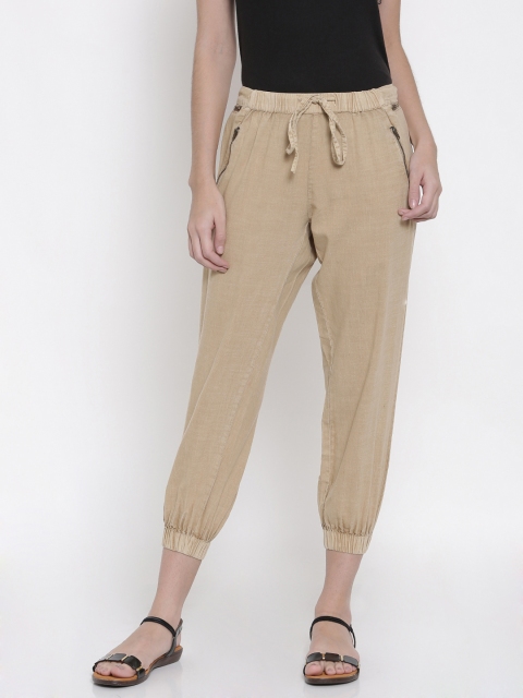 

People Women Beige Solid Joggers