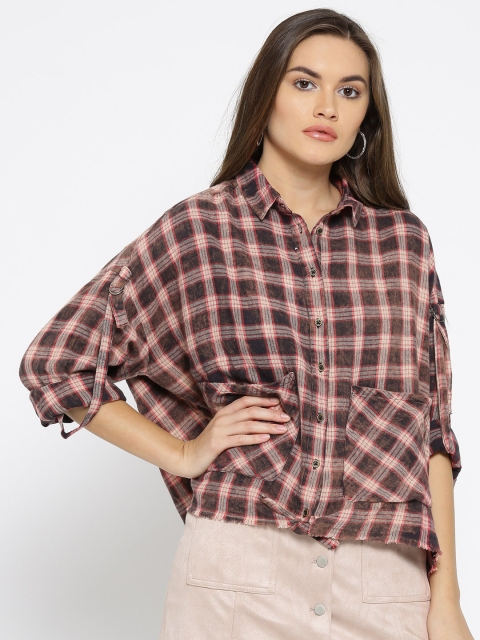 

People Women Red & Black Regular Fit Checked Casual Shirt