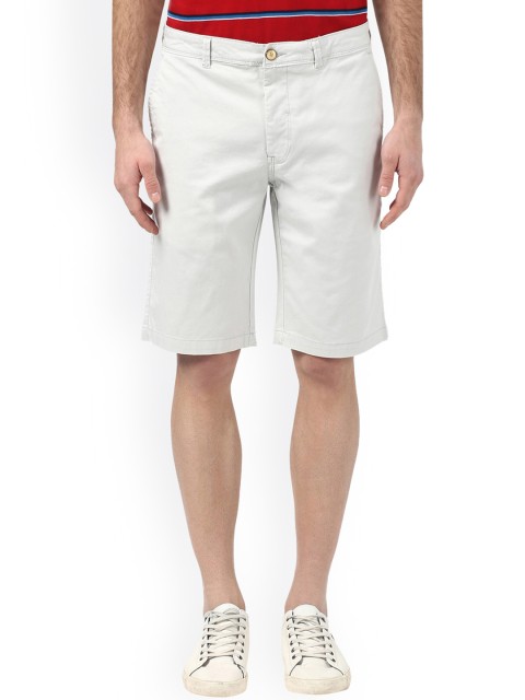 

ColorPlus Men Off-White Solid Regular Fit Chino Shorts