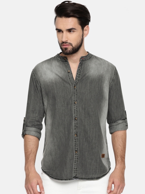 

Roadster Men Black Regular Fit Faded Denim Casual Shirt