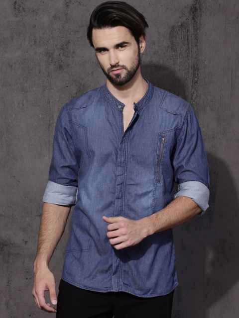 

RDSTR Time Travlr Men Blue Regular Fit Faded Denim Casual Shirt