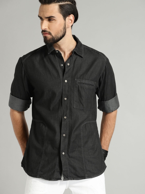 

Roadster Time Travlr Men Charcoal Grey Regular Fit Solid Casual Shirt