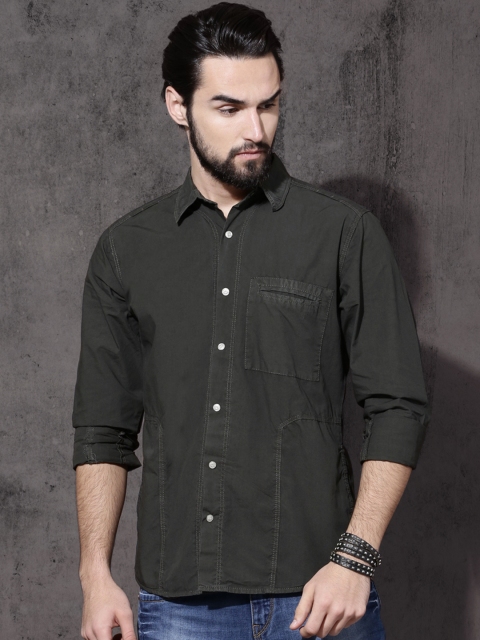 

Roadster Men Charcoal Grey Regular Fit Solid Casual Shirt