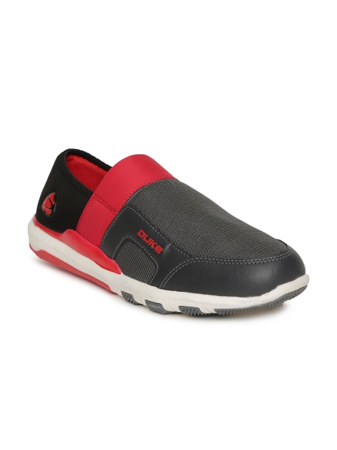

Duke Men Grey Running Shoes