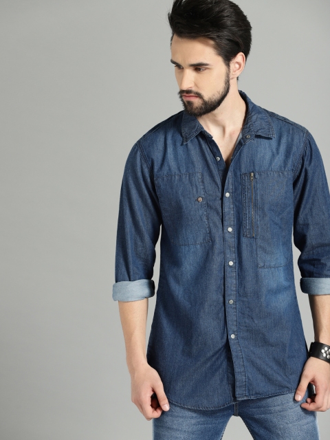

Roadster Men Blue Faded Chambray Casual Shirt