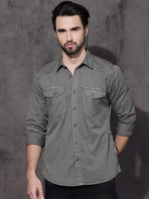 

Roadster Men Grey Regular Fit Solid Casual Shirt