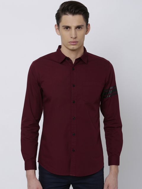 

HIGHLANDER Men Maroon Slim Fit Solid Casual Shirt
