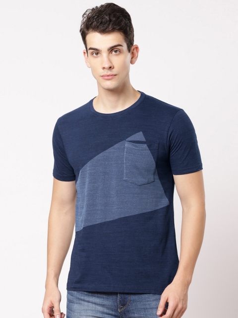 

ether Men Blue Solid Round Neck T-shirt