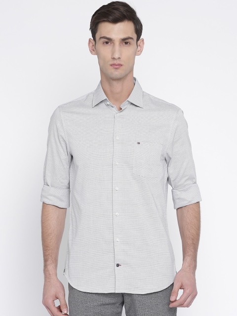 

Tommy Hilfiger Men Grey Fitted Tailored Fit Self Design Casual Shirt