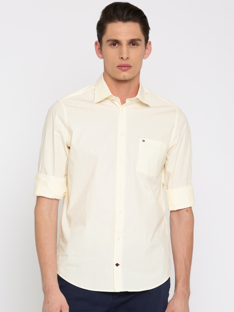 

Tommy Hilfiger Men Cream-Coloured Tailored Fit Solid Casual Shirt