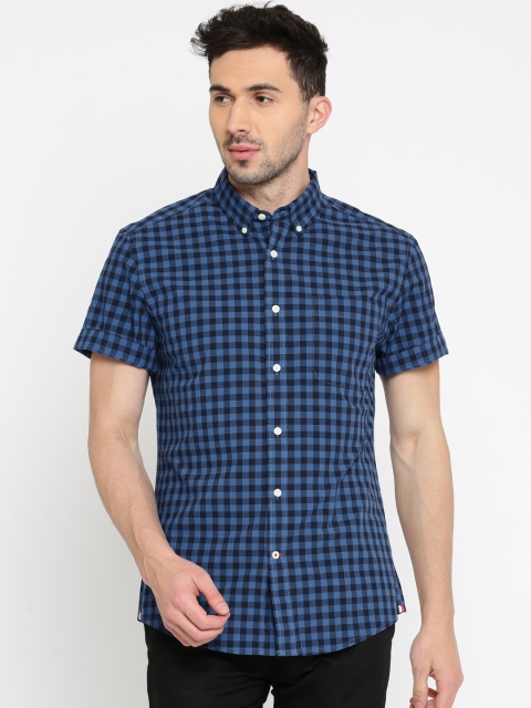 

Tommy Hilfiger Men Blue & Black Custom Regular Fit Checked Casual Shirt